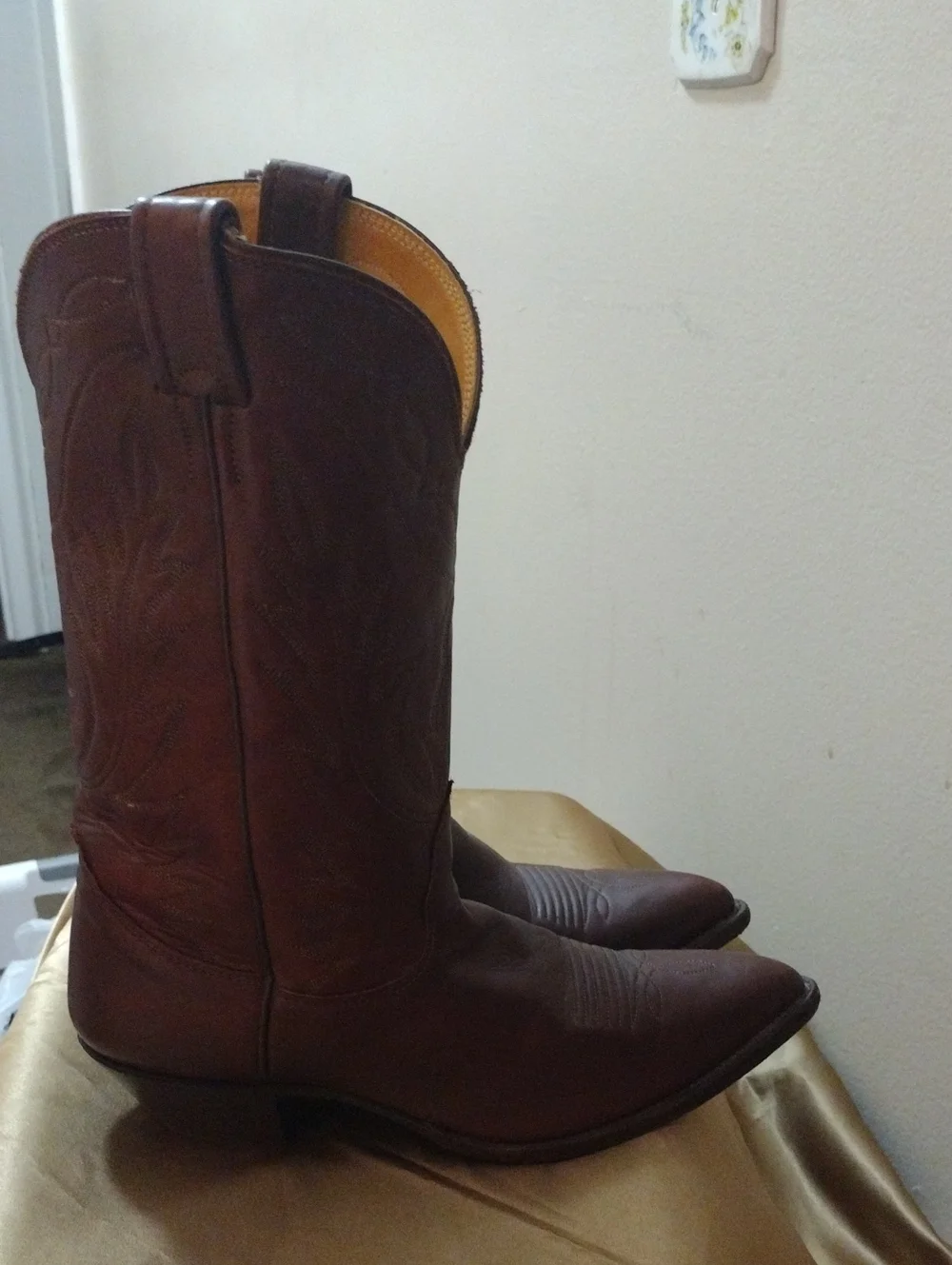 Nocona Men's Brown Leather Western Cowboy Boots.  8.5 C